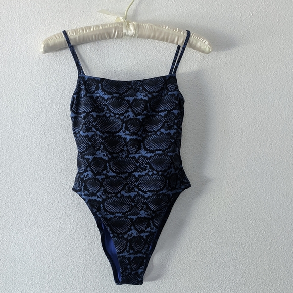 {Vitamin A} Brand New Jenna High Leg One Piece - Picture 3 of 9